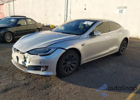 2018 Tesla Model S 100D/75D/P100D из США, поврежденный, VIN 5YJSA1E23JF246677